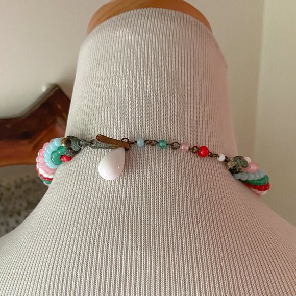 Vintage Beaded Choker Necklace Red Green Light Blue Pink White Glass Beads - Picture 10 of 12